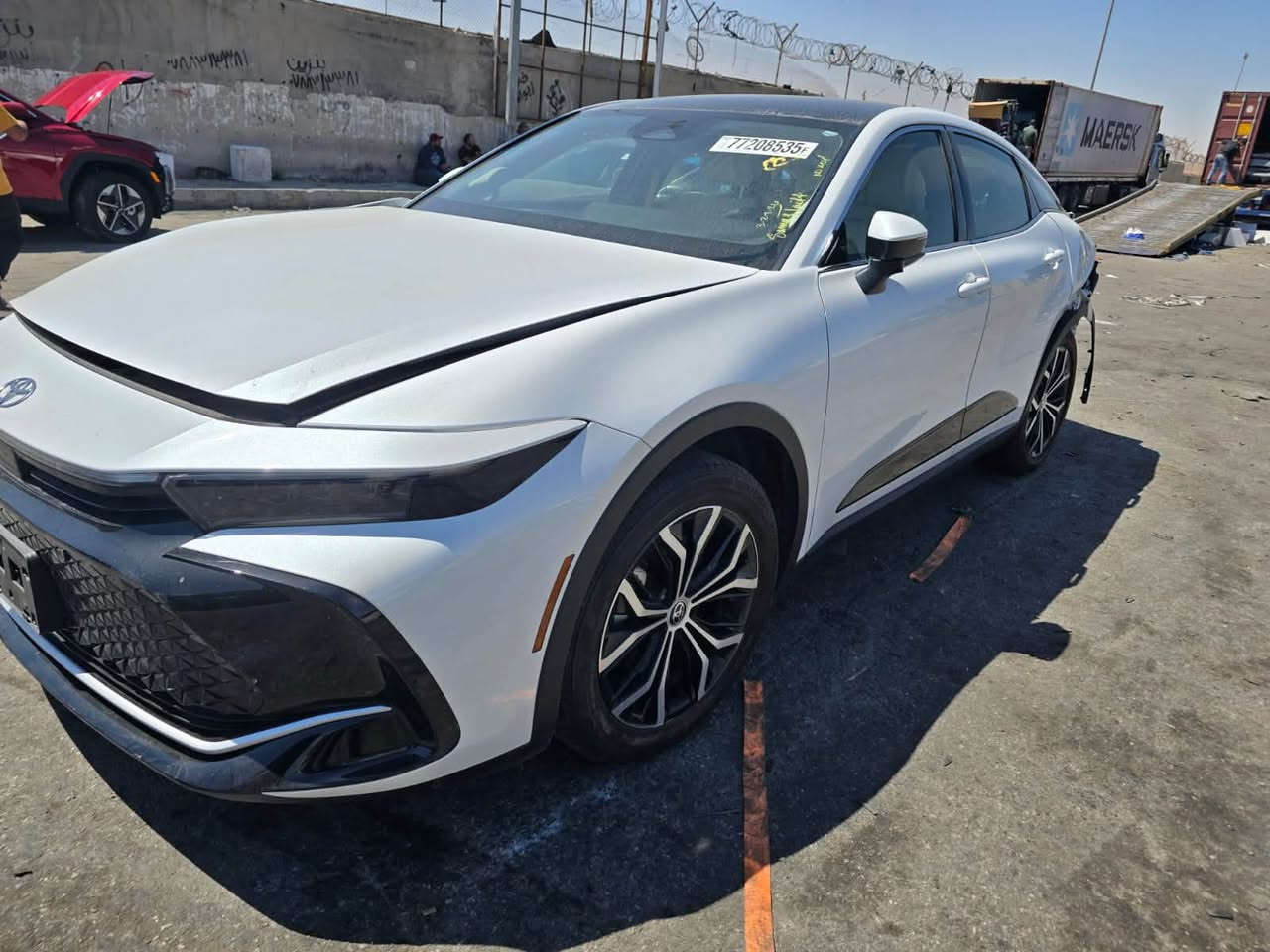 🚘 للبيع | تويوتا كراون 2024 Limited | لون أبيض لؤلؤي
ماشيه فقط ١٦،٠٠٠ ميل موجوده ببغداد و تترقم بغداد

للراغبين بالفخامة والاعتمادية، تويوتا كراون 2024 فئة Limited .
✅ موديل: 2024
✅ الفئة: Limited
✅ اللون: أبيض لؤلؤي
✅ المحرك: هايبرد اقتصادي وقوي
✅ ناقل الحركة: أوتوماتيك
✅جلد فاخر مع أحدث التقنيات
✅ شاشة معلومات وترفيه كبيرة مع دعم Apple CarPlay وAndroid Auto
✅ كاميرات وحساسات أمامية وخلفية
✅ رادار، مثبت سرعة ذكي، ونظام المحافظة على المسار
✅ تشغيل بصمة ودخول ذكي
✅ السيارة كما هي تنباع بدون تصليح على حطتها

السعر 22,500$
السيارة مناسبة لمن يبحث عن الراحة، الفخامة، واقتصاد الوقود، مع أداء مميز واعتمادية تويوتا المعروفة.
📞 للاستفسار يرجى التواصل على الخاص او الاتصال ***********
