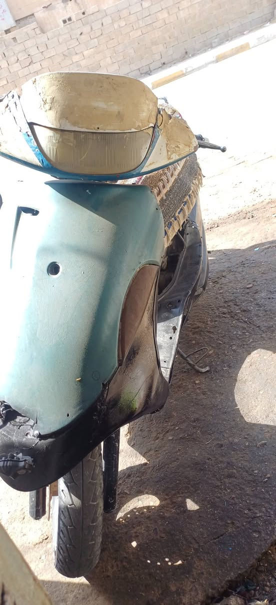 سلام عليكم البيع ماطور ياماهة صاروخ محرك فول يحتاجلة باتري فقط سعر ١٧٥ وبي مجال شراي ***********مكاني قضاء هيت

