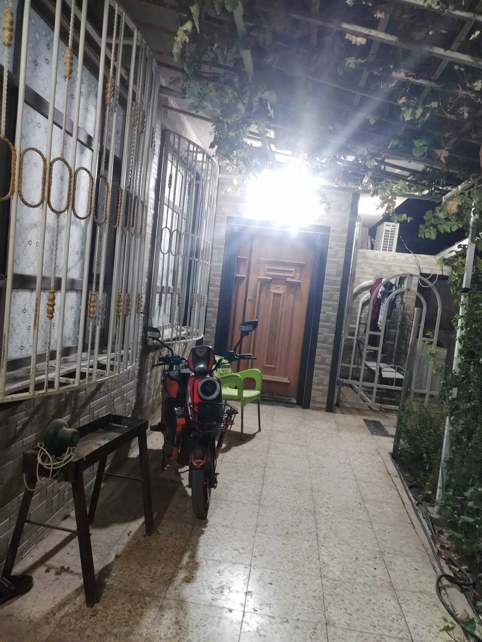 شارع السيدة زينب • بيت للبيع • حما سويت