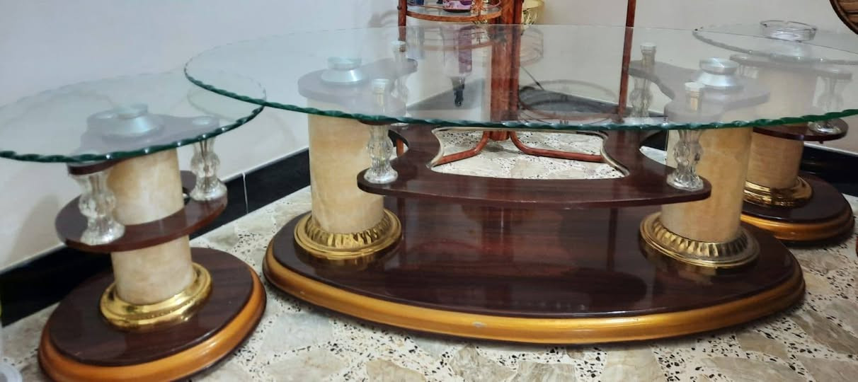 تخم تركي نظيف مع الطبلات
6 قطع (٢ كرويته و٤ كراسي) 
السعر 800 الف 
‏‪***********‬‏
