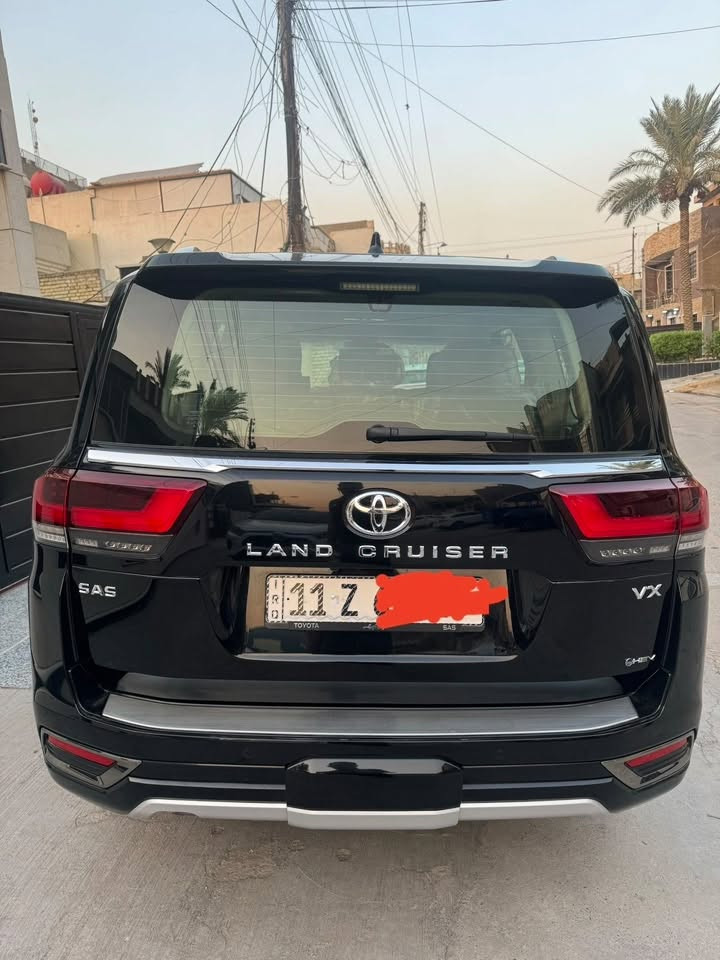 السلام عليكم لاندكروز 2025  VX SAS هايبرد  توين تيربو
ماشيه ٢٠ الف كليو السياره بعدها  بضمان ساز وبيها تغليف ppf بي ضمان التغليف ومكفوله من كلشي بيبان شفط وفول مواصفات 
السعر ١٣١ مليون 
***********
