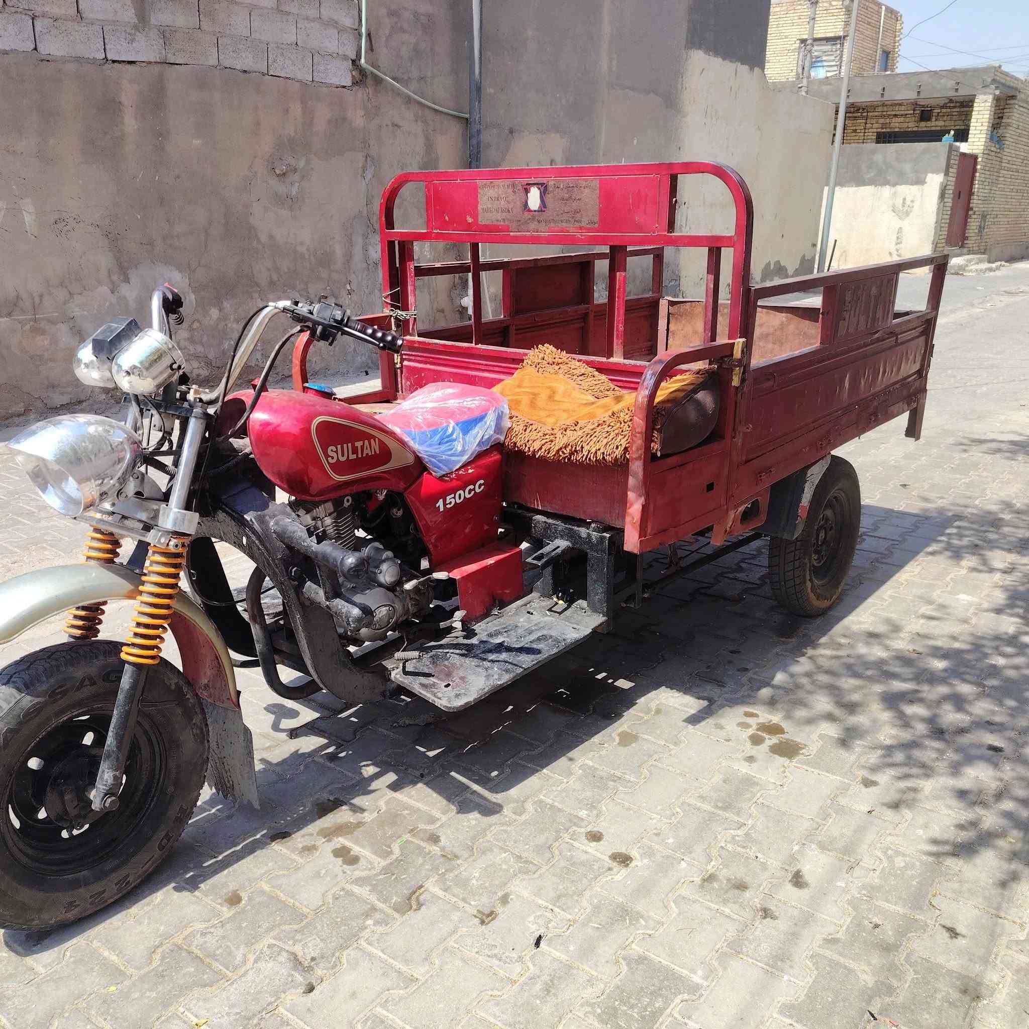 ستوته وراق البيع موديل 16 سعره مليون ونص بيه مجال محرك مبدال بس كلجات ومثل ما مضح بل صوره وهاذ رقمي *********** بيه وتساب مكاني ميسان قضاء الكحلاء
