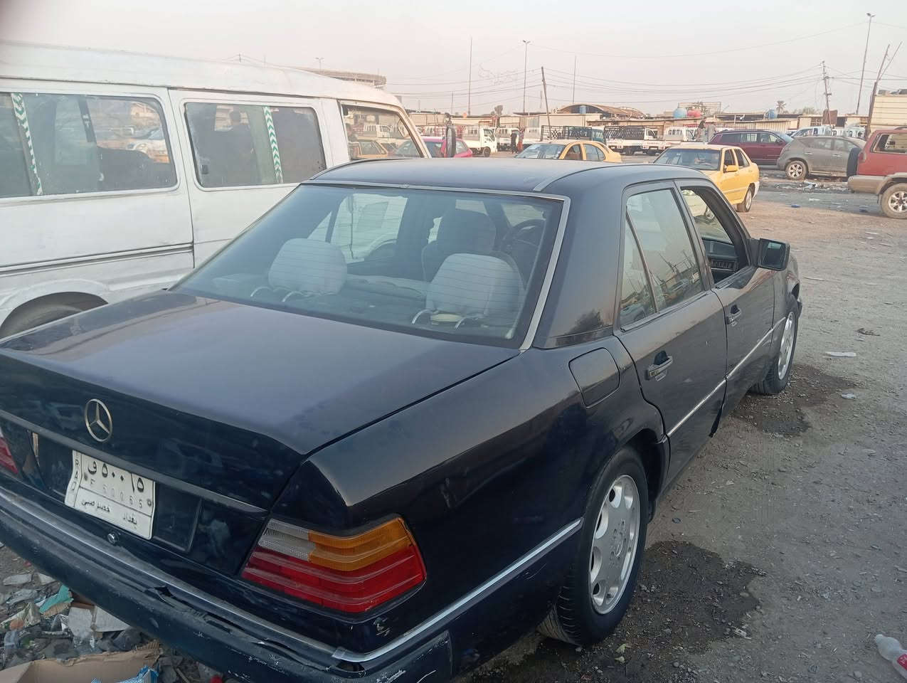 سياره مرسيدس 2 محوره جير ومحرك بطه موديل 87 حلوه السياره حداديه رقم بغداد تحويل وكاله طلب السعر المطلوب 25 ورقه رقم الهاتف ***********. مكاني بغداد حي اور
