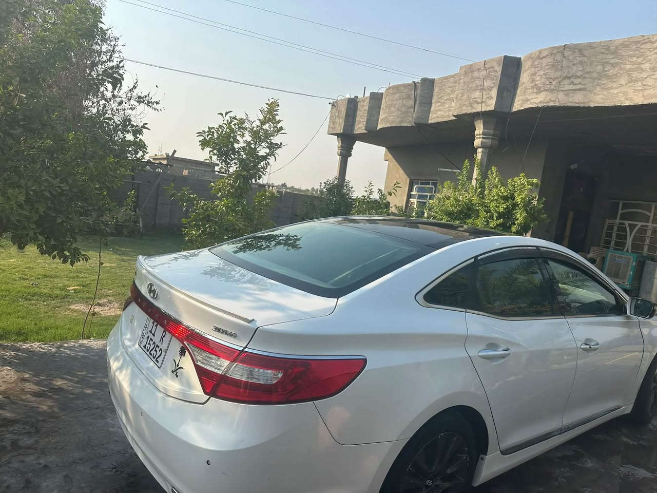 بسم الرحمن الرحيم كراند ازيره للبيع موديل 14  فول مواسفات vip مكفوله كفاله عامه  السعر 130 مكاني بغداد ابو غريب الاستفسار ***********.      ***********

نص مكتوب في الصور:
- ١٠:٠٤ م