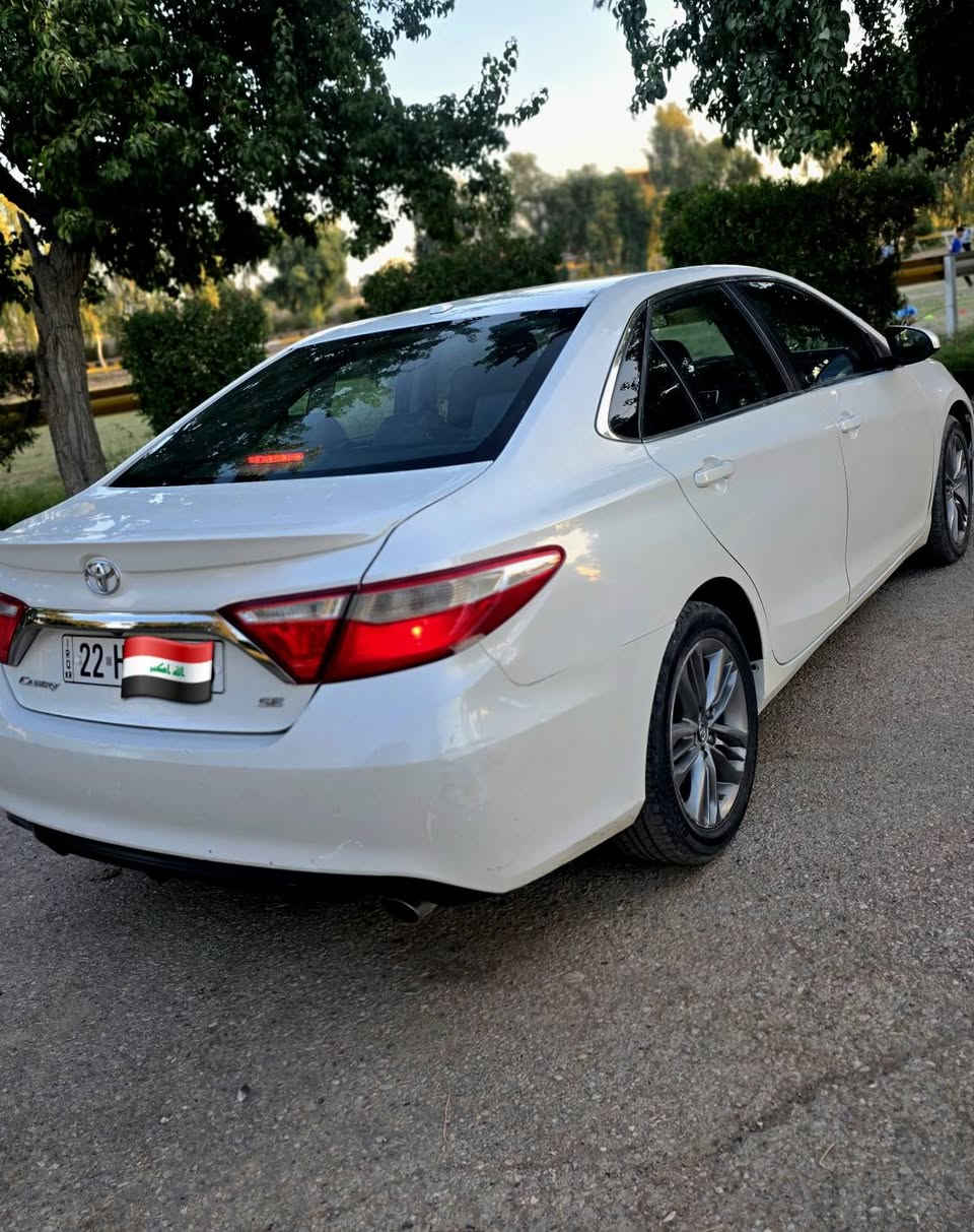 🚘 للبيع | Toyota Camry 2017 | فول مواصفات 🚘🤍137 ━━━━━━━━━━━━━━━━
🔹 الموديل: 2017 
🔹 اللون: أبيض لؤلؤي
🔹 الفئة: فول مواصفات 
🌟  رقم اربيل دولي تحويل ثاني يوم
✅مكينة 2500
✨ المواصفات:
 ✔️ فتحة سقف
✔️ تشغيل بصمة 
✔️ شاشة كبيره
✔️ كاميرا خلفية
✔️تحمكات جهتين
✔️تبريد ثلج
✔️ داخل نظيفة جداً
✔️ محرك وكير وشاصي بحالة ممتازة
✔️ استخدام شخصي 
✔️ البنيد صبغ (وبيها مكانات كلير فقط )
💎 السيارة جاهزة للاستخدام ولا تحتاج أي مصروف
🔍 الفحص بأي مكان  
━━━━━━━━━━━━━━━━━━
📍 الموقع: بعقوبه
📞 *********** واتس
      ***********
 ━━━━━━━━━━━━━━━━━━
💰 السعر:137
🌟  🌟 بعقوبة, ديالى
