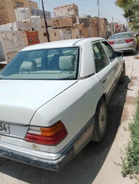 مارسيدس • ٢٥٠٠ • رقم دولي