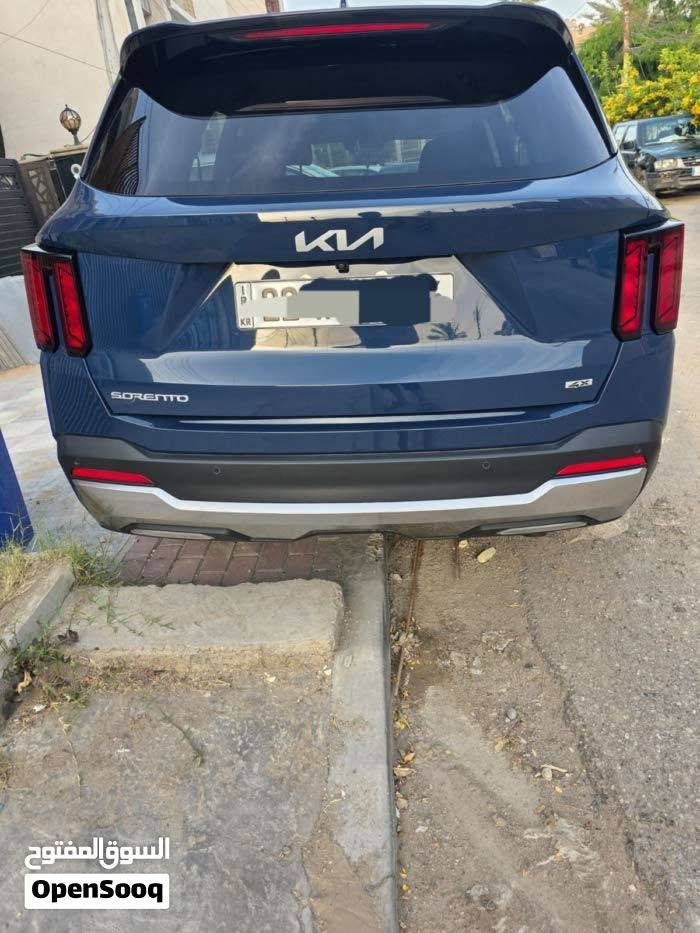 سورنتو كندي 25 زيرو
استيراد شخصي
محرك 2.5 تيربو
7 راكب
ماشية 8.500 كيلو قابل للزيادة
كشنات جلد تدفئة تبريد
الخلفية منفصل
دشبول لمس
قطعتين تبريد
صندوق كهرباء
كشن السايق كهرباء 
الحادث مرفق بالصور صبغ جاملغ ايمن ودعامية 
وبارد قليل ببالبنيد والباب الايمن الامامي والخلفي
السعر250 ورقة وماكو هيج سعر بس لأن مستعجل على بيعتها وبالعافية على الياخذها
مكاني بغداد حي العدل
***********
