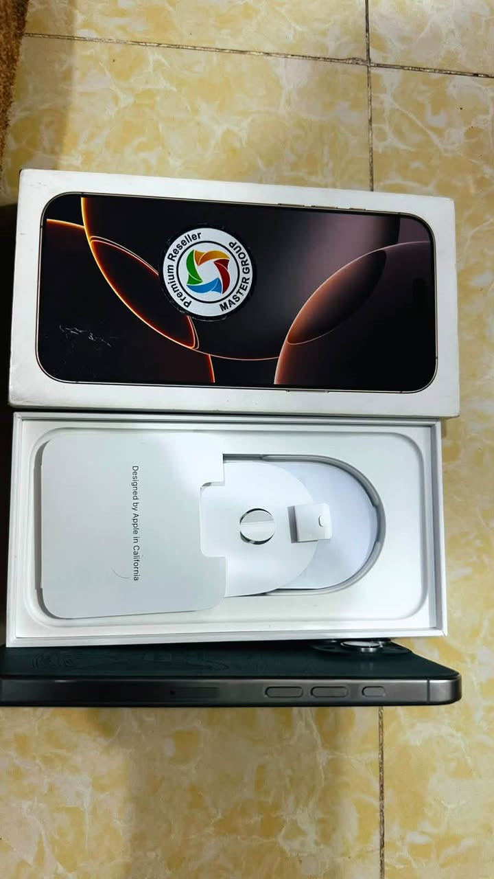 السلام عليكم اجهزه للبيع 16برو ماكس لون ذهبي مامفتوح نضيف كامل ملحقات
البطارية 99%
ذاكرة 256

16برو ماكس لون تيتانيوم  مامفتوح نضيف كامل ملحقات 
البطارية 94‎%‎
ذاكرة 256

14 برو ماكس لون اسود ما مفتوح نضيف البطارية 77  ذاكرة 256
السعر خاص التواصل ***********
