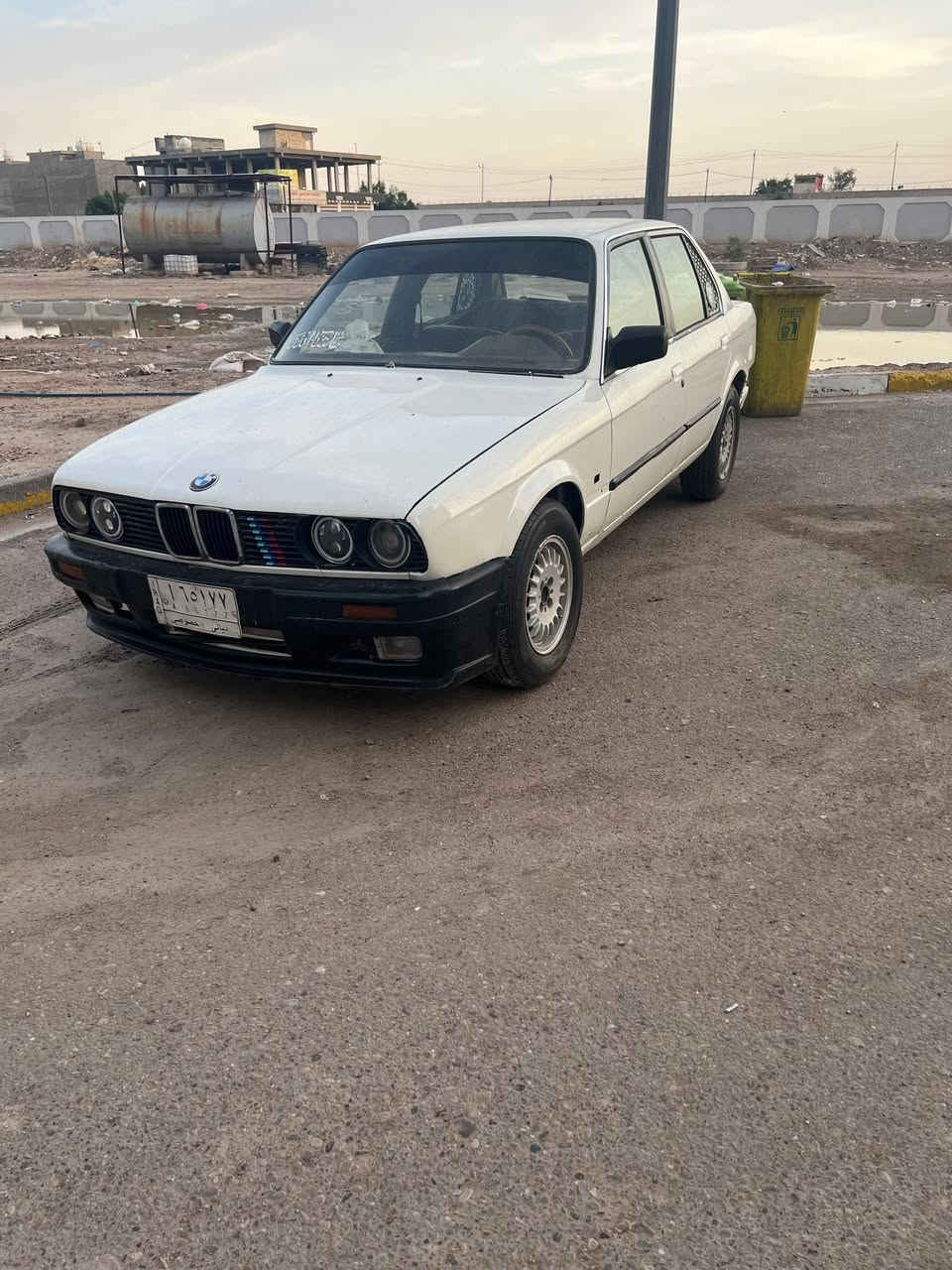 لام عليكم زعره موديل ١٩٩١ رقم ديالى مشروع وطني لشهر ال١٠ بيه رقم مفقود بس مسوين معامله مال فقدان من ٢٠٢١ ومتروكه بس تمشي المعامله وي التحويل سياره مصبوغة عام جديد فرن محرك ٢٠ مفتوح كير اوتماتيك حداديه جيده تخم تاير جديد وياله البلاديه فيت بم بيها جديد بيها خربطة بسيطه ايرفلو يحتاج ترتيب هم  بس سحبها طياره سياره معدل غرفتها تعبانه وتحتاج السياره ترتيب للبيع رايدها ب29 وبيه مجال بسيط ان شاءالله للاستفسار ***********
