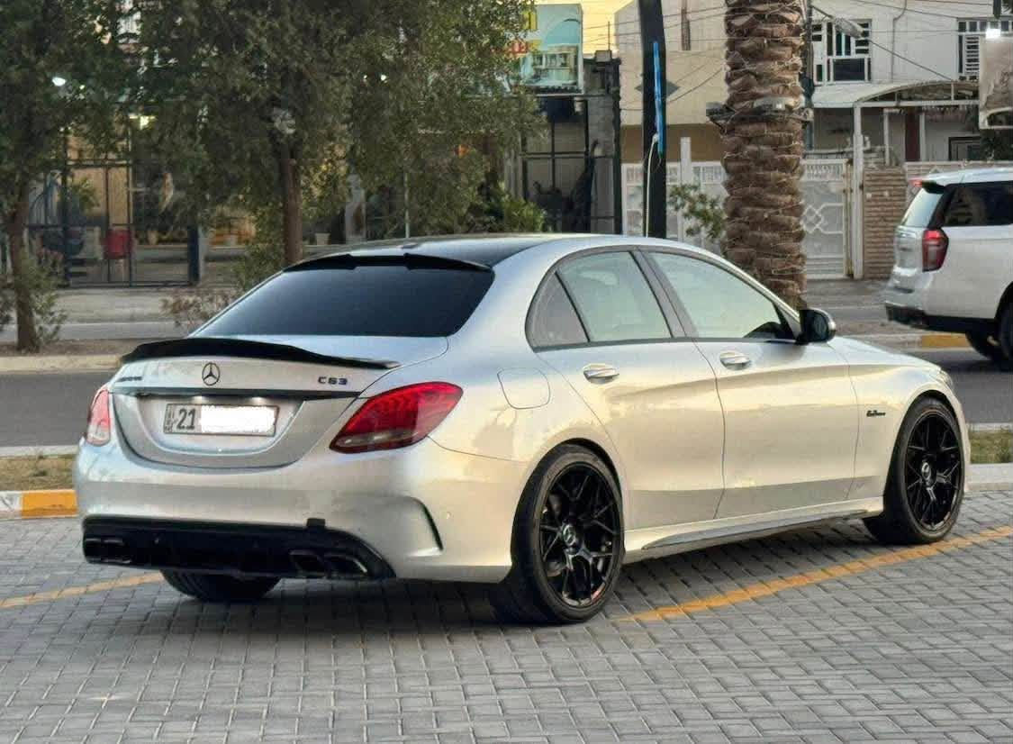 مارسيدس c300 للبيع او المراوس
موديل 2016
السياره عليها كت مال c63 s
AMG
المواصفات
1 رادار جانبي
2 رادار امامي
4 كشنات كهرباء تحكم بل باب
5 تدفئه كشنات
6 بصمه تشغيل
7 تحكم سرعه
8 نضام اطفاء ستارت ستوب
9 نضام السياره عربي
10 نضام ميموري حفظ المقاعد
11 نضام الشاشة كار بلاي
12 نضام القياده
ECO
COMFORT
SPORT
SPORT PLAS

14 لدات داخليه
السياره بجم كبس 
سونار موجود 
صدر جديد
ومنضومه البلكات ونوزلات وفيت
بم جديد
ومنضومه تبريد جديده بل كامل

السعر : 160 ورقه وبيها مجال بسيط
مكان السياره بغداد الكرخ

الاستفسار: ***********
