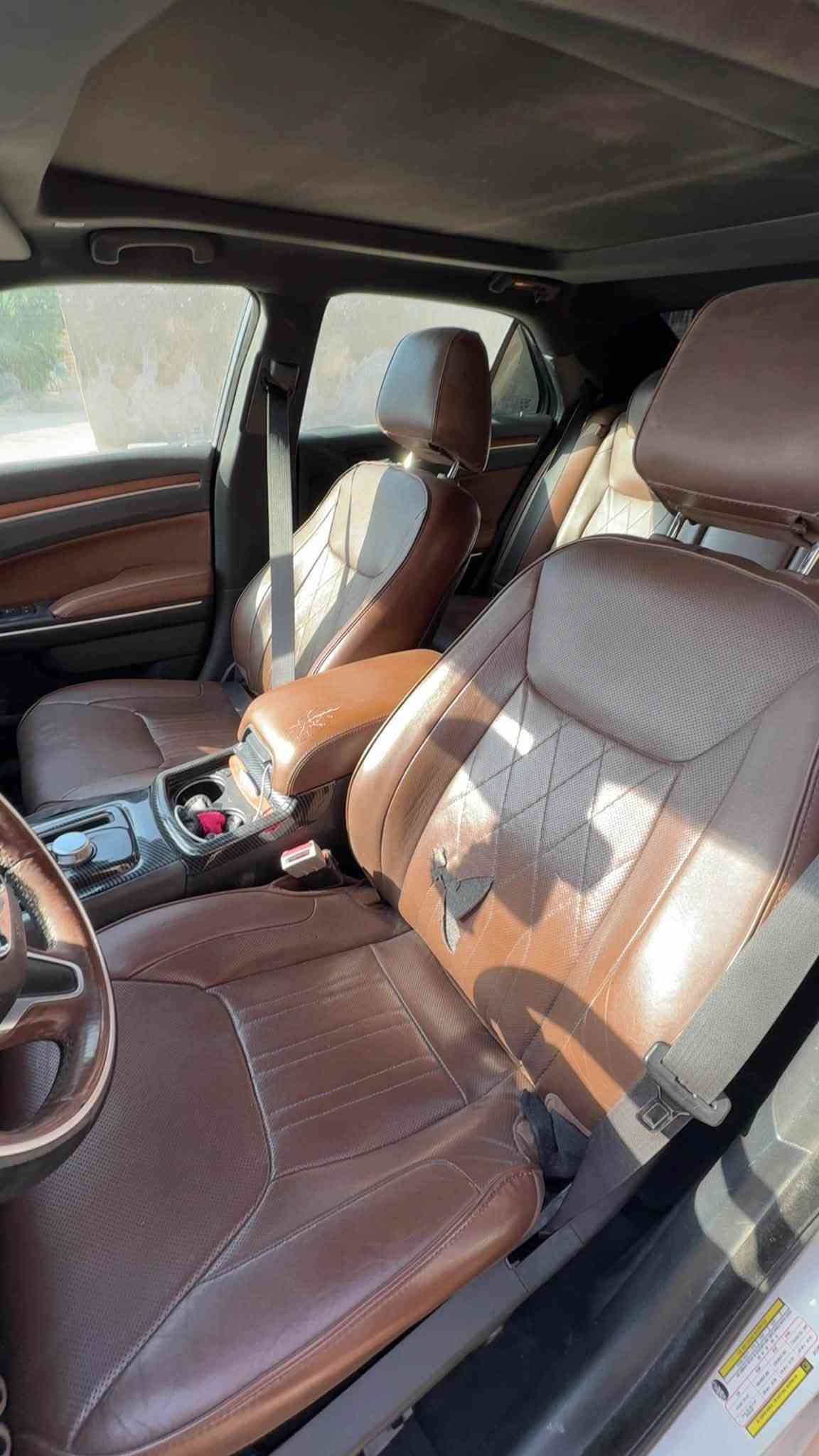 C300 بلاتينيوم • ٥.٧ هيمي V8 • رقم بغداد
