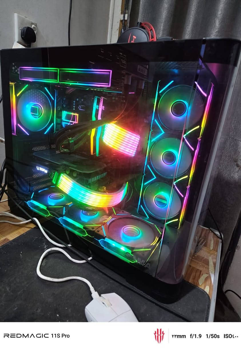 سلام عليكم Setup كامل للبيع وبسعر جدا مناسب مليونين و250 و و بي مجال حك الجيه الموصفات موجوده بل صوره و الحاسب جديده صالها سنه وشويه بس واتساب فقط *********** 

Ups1500
سماعه هايبرx
ماس و كيبورد و شاشه
شاشه 144 HZ

نص مكتوب في الصور:
- REDMAGIC 11S Pro
- REDMAGIC 11S Pro ٢٣mm f/1.9 1/50s ISO٤٠٠
- REDMAGIC 11S Pro ٢٣mm f/1.9 1/17s ISO٣٢٠٠
- ٢٣mm f/1.9 1/25s ISO٢٠٠
- Find a setting System > About Processor AMD Ryzen 5 5600X 6-Core Processor 3.70 GHz Installed RAM 16.0 GB Speed: 2400 MT/s Graphics card 8 GB NVIDIA GeForce RTX 4060 Storage 932 GB 858 GB of 932 GB used DESKTOP-SVHHIE3 B450M DS3H Rename this PC Device info Copy Device name DESKTOP-SVHHIE3 Processor AMD Ryzen 5 5600X 6-Core Processor (3.70 GHz) Installed RAM 16.0 GB Graphics card NVIDIA GeForce RTX 4060 (8 GB) Storage 858 GB of 932 GB used Device ID 396E9956-3367-4907-B137-B9D0857D7FE2 Product ID 00330-80000-00000-AA202 System type 64-bit operating system, x64-based processor Pen and touch No pen or touch input is available for this display Related links Domain or workgroup System protection Advanced system settings Windows info Copy Edition Windows 11 Pro Version 25H2 Installed on 10/2/2025 OS build 26200.9168 Experience Windows Feature Experience Pack 1000.26100.344.0 Microsoft Services Agreement Microsoft Software License Terms REDMAGIC 11S Pro 𐌲𐌲mm f/1.9 1/33s ISO...