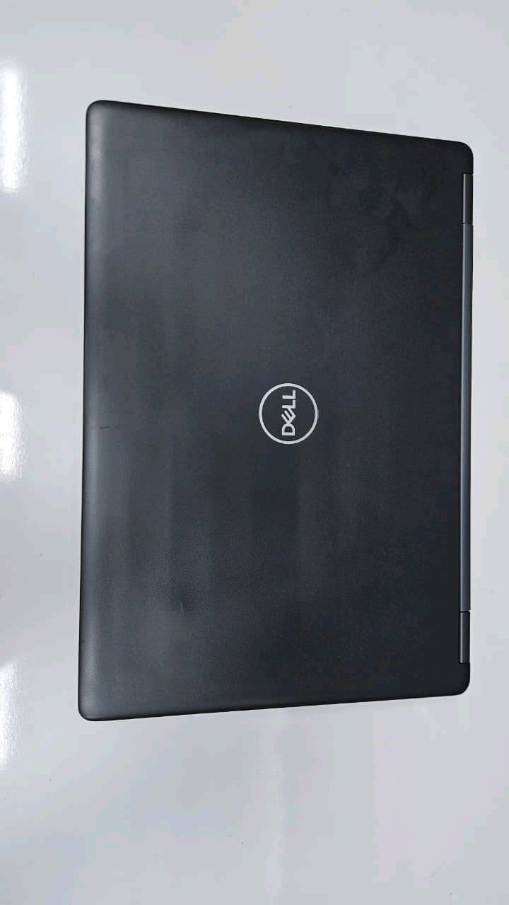 جهاز مرتب وقوي بمعالج Core i5 U  جيل 8 — 💰وبسعر 375 الف  فقط🔥

💻  Dell Latitude 5490
⚡ Core i5 U| الجيل 8
🧠  8 GB DDR4 | قابل للتطوير
💾  256GB SSD M.2| قابل للتطوير
🖥️ 14 HD
 ✨INTEL GRAPHICS UHD 4GB| كرت شاشة مدمج(داخلي)      
✨NVIDIA MX130 2GB | كرت شاشة خارجي

✅ يفيد للدراسة، الأوفيس، التصفح 

🛡ضمان اسبوع فقط في حال وجود خلل والفحص امام المندوب
🚕التوصيل مجاني لجميع المحافظات
🎁ملحقاته: 
🔌شاحنة اصلية
🖱ماوس 
💼حقيبة
📩 التواصل واتساب :***********