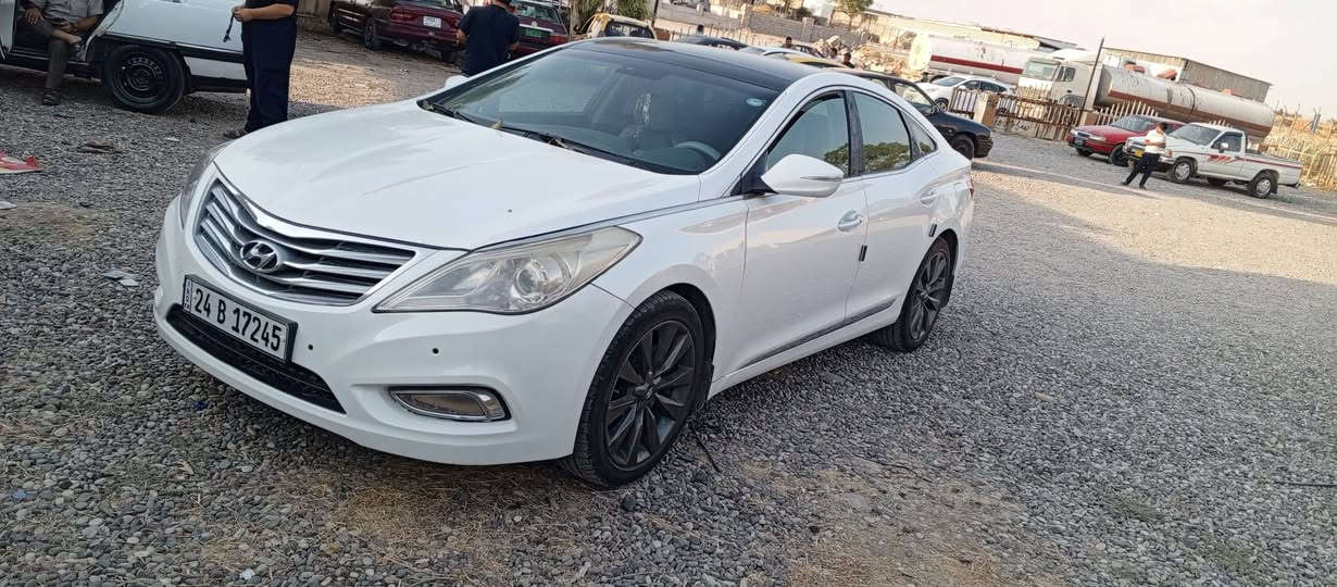 سلام عليكم هوندا ازيره موديل 2014 مواصفات فول فول سياره مكفوله عامه شرط كلها تحويل و كاله سنويه رقم مسطره  جديد سياره بسمنا نسبه سعر 133 مجال 

*********** وات ساب هم عندي 

***********
