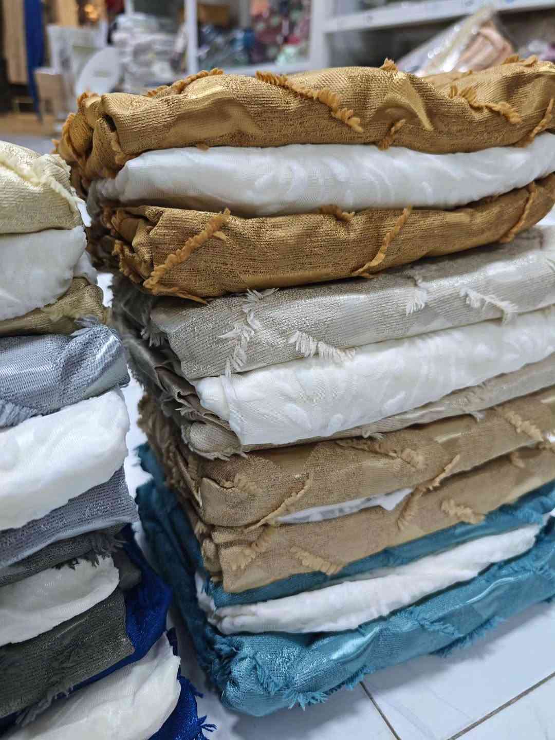 عرض خاص 🥳🥳 برده بوهيمي ثلاث قطع ب٢٨ الف فقط😍
قطعتين بوهيمي قطعه تور 
عرض ٤ طول ٣
سعر فقط ٢٨ الف 😍
-———————————————
متوفر توصيل بغداد وجميع المحافظات🚕🚕
للحجز والاستفسار يرجى مراسلة الصفحة💌💌💌
او الاتصال  فايبر واتساب على الرقم 
📞📞
 واتساب ***********
زوروا موقعنا على العنوان التالي:-
👇👇👇👇👇👇👇👇👇👇👇👇👇👇👇👇👇 
💧/السماوة عكد الجامع داخل مول الاميرات مجاور ايلين شوب
#العراق #العراق🇮🇶 #مفروشات #بغداد #در_الحسن

نص مكتوب في الصور:
- عرض خاص برده بوهيمي سعر ٢٨ الف فقط