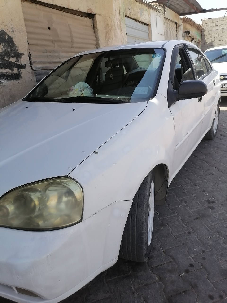السلام عليكم
موديل 2004
سعره 65 ورقه بي مجال 
 رقم هاتف ***********
