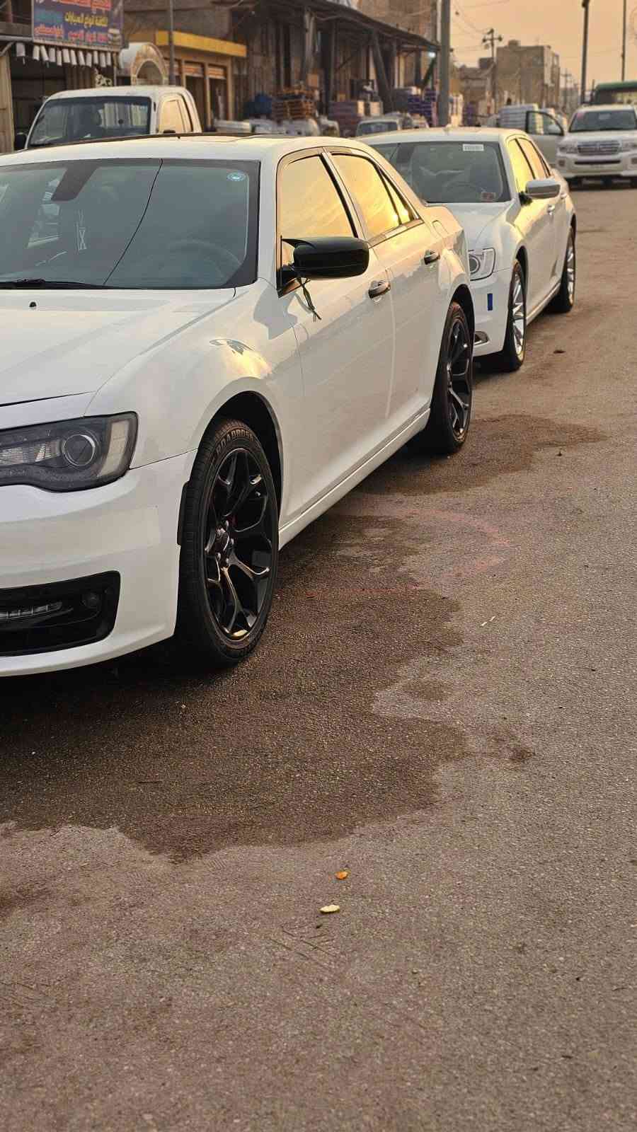 سلام عليكم اوباما كرايسلر موديل ٢٠١٥ محدثه بسمي أربيل سنويه صاقطه صارله ٨ أشهر  داخله اكلين بيه اهنا بلعراق اني صبغت الباب العبري جان بي بارد موحلو وصبغته من لجامه وجوه بدون فتح والجاملغ الأمامي مال السايق بي نص صبغ فقد بدون فتح والهلال الوره بهن صبغ هم ماصاعد للجاملغ وماشيه ١٤٨ ميل السعر 205 وبيها مجال الله شاهد سياره مال بيت ابد ما مشتغله عل خط  عنوان كربلاء المقدسه الرقم ***********

نص مكتوب في الصور:
- Galaxy S24 Ultra