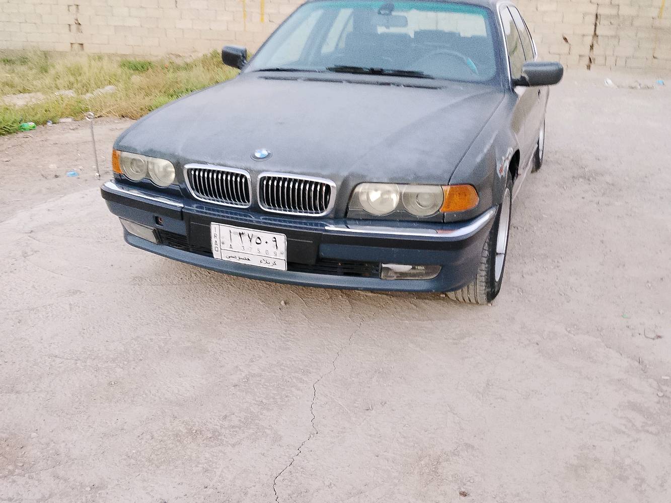 السلام عليكم للبيع بي ام خفاش موديل 97 السعر 60 وبيها مجال