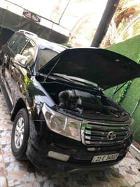 لاندكروزر • ٢٠١١ • فور ويل