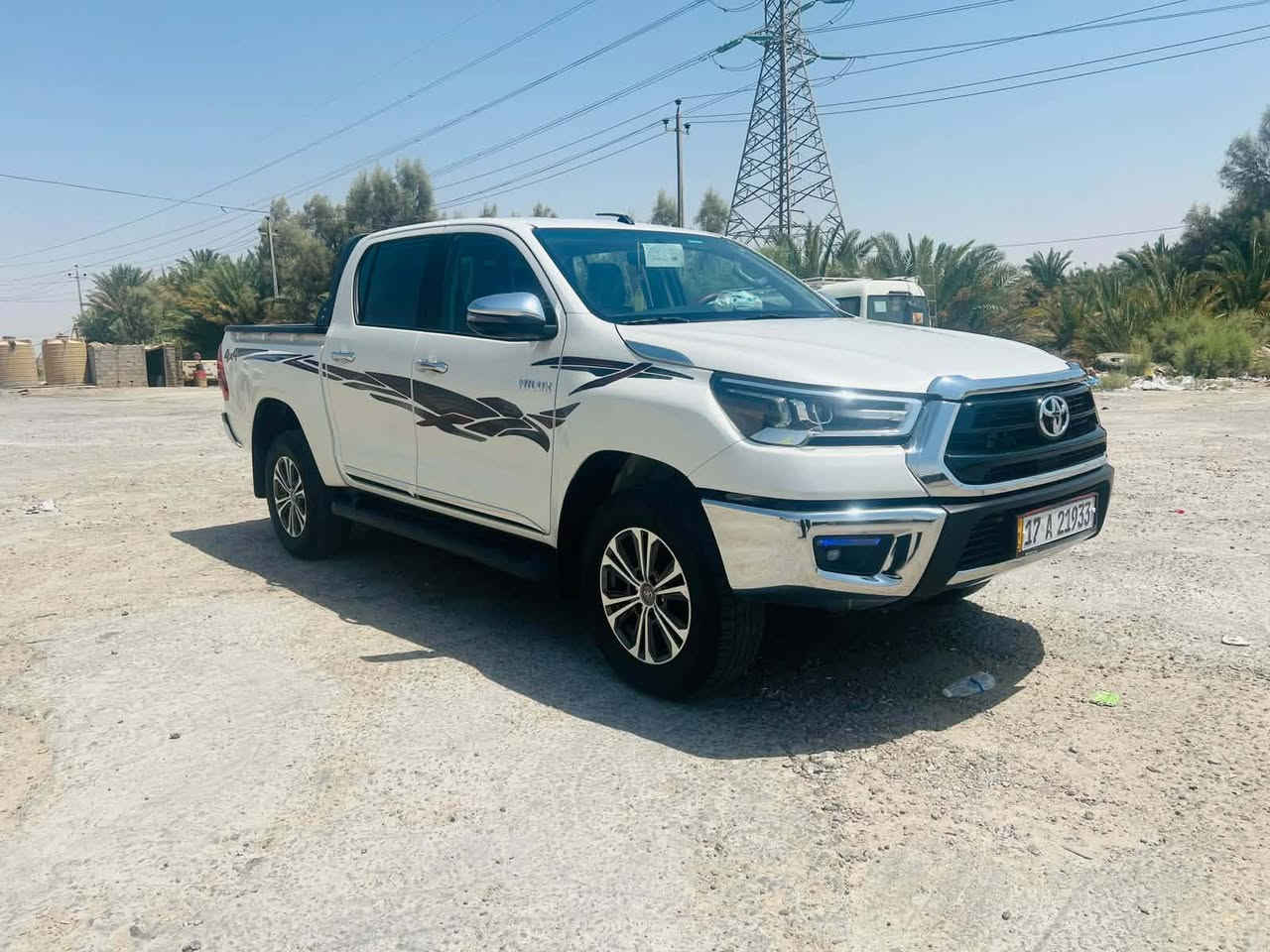 سلام عليكم لبيع فلاونزه فورويل موديل 22 سعودي فول رقم مثنى بسمي مداور ثاني يوم مواصفات مكفوله كفاله عامه ماشيه 150الف تخم تاير حداديه جديده تبريد كشنات بصمه تشغيل بصمه ابواب بعد مواصفات بيه اهواي سياره حلوه مال جناي جاهزه على اخر حبايه السعر ب310وبيه مجال الشراي ينتصل على الرقم ***********
