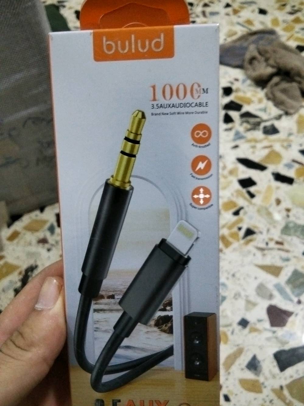 سلام عليكم اخو البلاش شلعه 100 قطعه165 الف بسس مخسران شي تبيع قطعه ع الفين انت ربحان 
تواصل واتساب ***********