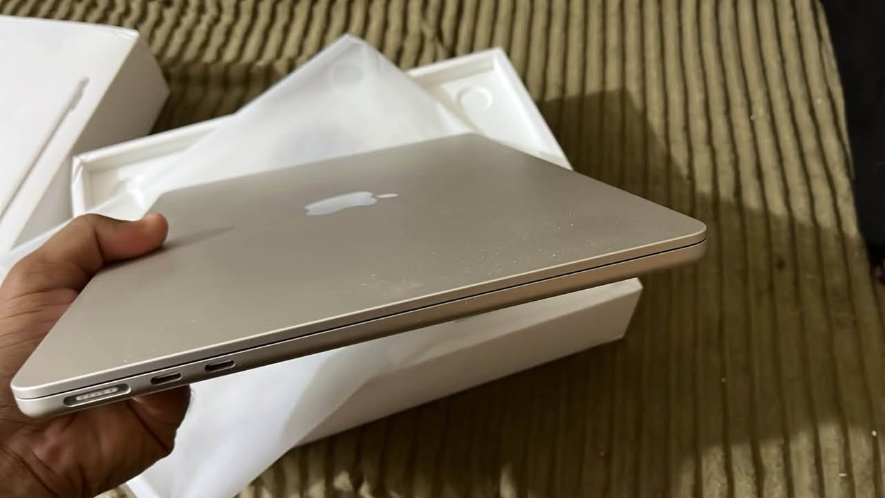 Macbook air
Mac m2 

Ram 8

Ssd 512

Health 98%

Display 13.6inch

لون ستارلايت

مكان بغداد

مع كافة الملحقات 

سعر مليون و150 وبي مجال
واتساب ***********
