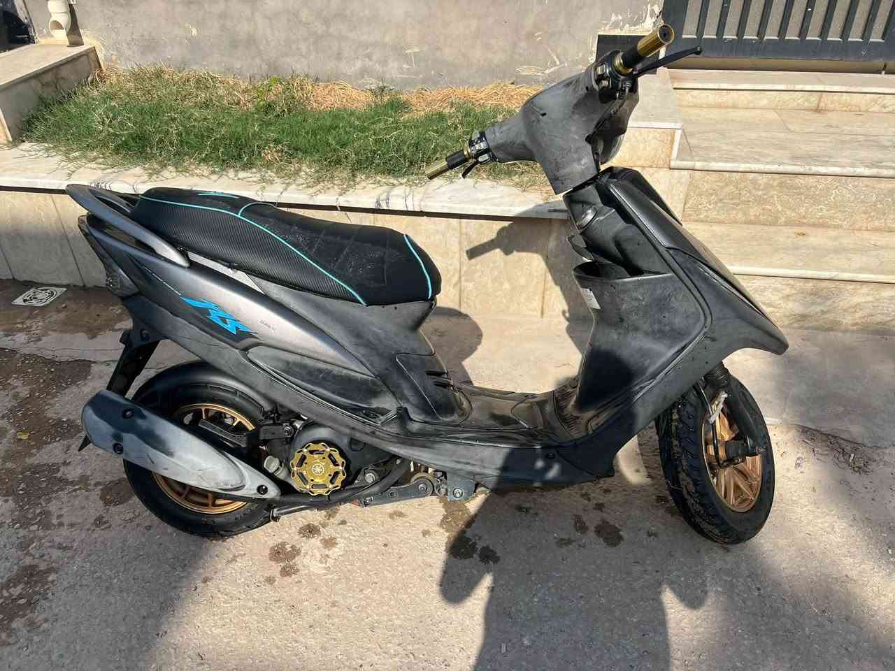 السلام عليكم شباب Maxعدله  49بلاد مامفتوحه  والدراحه رمبه   دراجه كلهه شغاله ماناقصهه شي السعر 900 وبيها مجال وهذه رقمي *********** بيه واتساب
