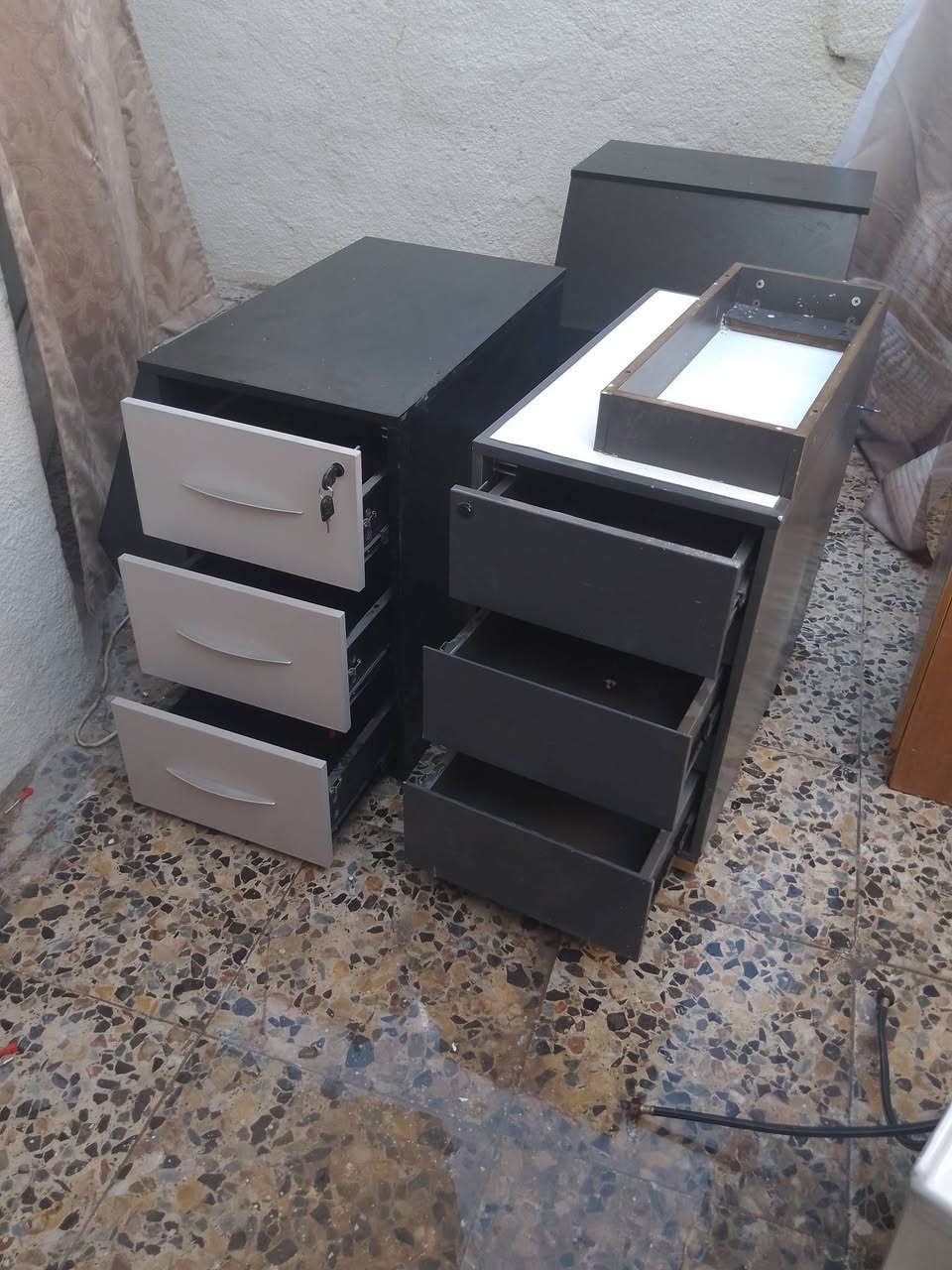 اللبيع السعر خاص ***********
