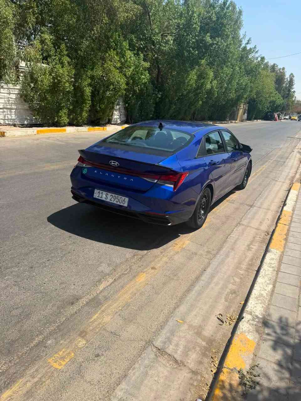 السلام عليكم
للبيع لانتره 2023 
حدثه الي بمريكه فقط بنيد بدون دواخل ولا شواصي او بل عراق جاملغ جهت سايق مبدل او  بي بارد سياره مكفوله  محرك او كير او بيه شغلات بصيطه بل كشر سياره خير من الله مناقصه شي 
سعره 134 وبيه مجال 
عنوان سبع ابكار قرب الوقف السني 
ستفسار ***********

