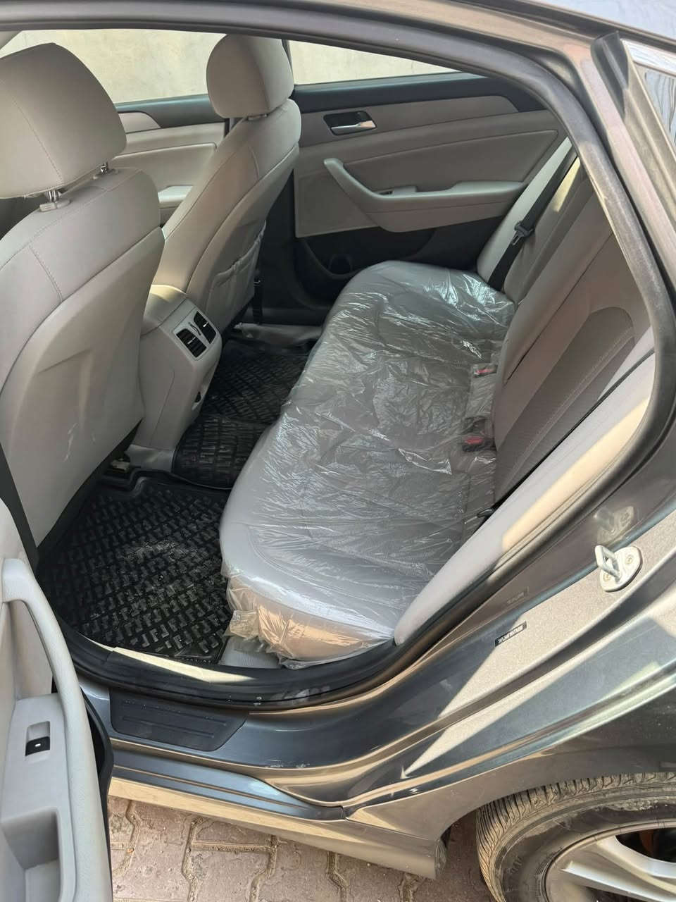 سوناتا2019 محرك 2400 GDI
بيهة قطعتين من امريكا جاملغ وبنيد مثل ماموظح بالسونار 
مواصفات اشاير بالمري 
بصمة تشغيل
بصمة ابواب 
مثبت سرعة 
تدفئة كشنات 
تدفئة ستيرن 
تبريد قطعتين 
رقمهة بابل انكليزي باسمي تحويل ثاني يوم هزه جديده
ماشيه86mi
مكان السيارة نجف
للتواصل واتساب
***********

