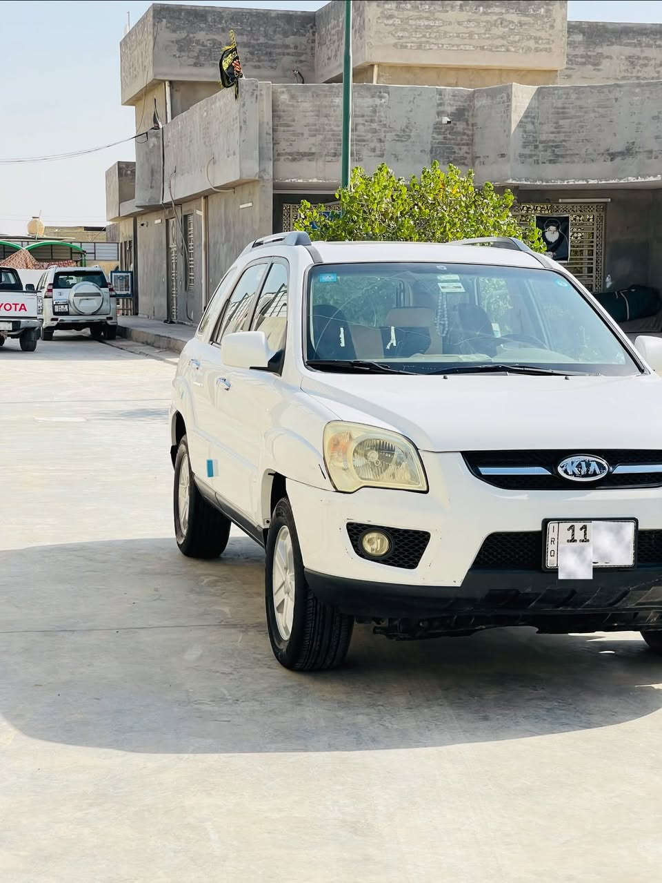 السلام عليكم 
للبيع سبورتج موديل 2009
محرك 2000 
مكفوله كفاله عامه ماعده صبغ قليل ب باب الصندوك 
مواصفات فول
فتحه بل قماره
5ويل كب 
شاشهً كبيره 
4دسكً
فئه خليجي
ماشيه 97 حقيقي 
تحكم مري 
تدفئه تبريد شغال 
رقم بغداد دولي باسمي 
العنوان بغداد الاوسمه 
للاستفسار ***********
