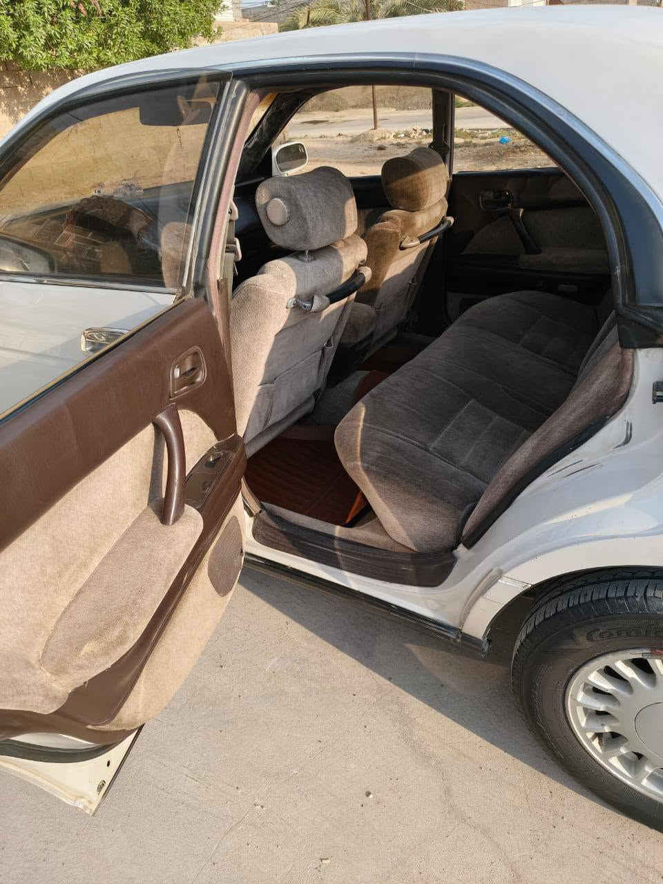 السلام عليكم
سياره بطه متصل للبيع
سياره بيه نقص واحد ولي هوه تبريد 
باقي السياره كفاله من مكينه من كهربائياته من حداديه سياره نضيفه وما متعوبه مال بيت سعر سياره (50) وبيه مجال .

مكان ديالى بعقوبه

رقم الهاتف
 ***********

