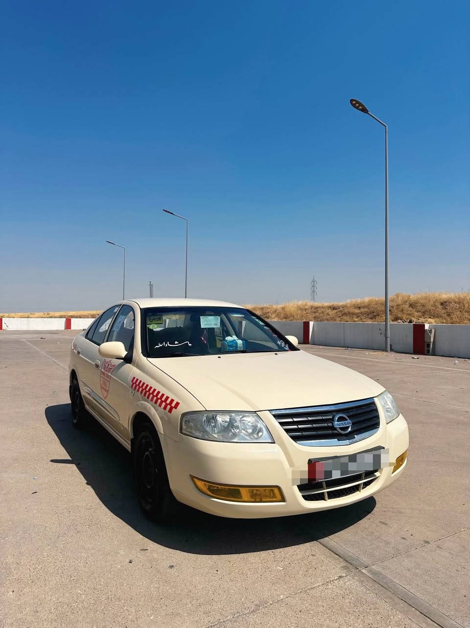 نیسان سەنی ٢٠١٢ 
گێڕ عادی
تەبردی گێڕ مەكینە بەشەرت
دەعامی لۆ  دەعامی دوو سێ جێ ساردە كوتە ماباقی   ساغە
جەمبەكی گچكە  و زۆر خەفیفی  پشتەوەی هەیە
نرخی ١١٠  و مەجالەكی  برایانە
ژمارە مۆبایل ***********
*********** أربيل, العراق
