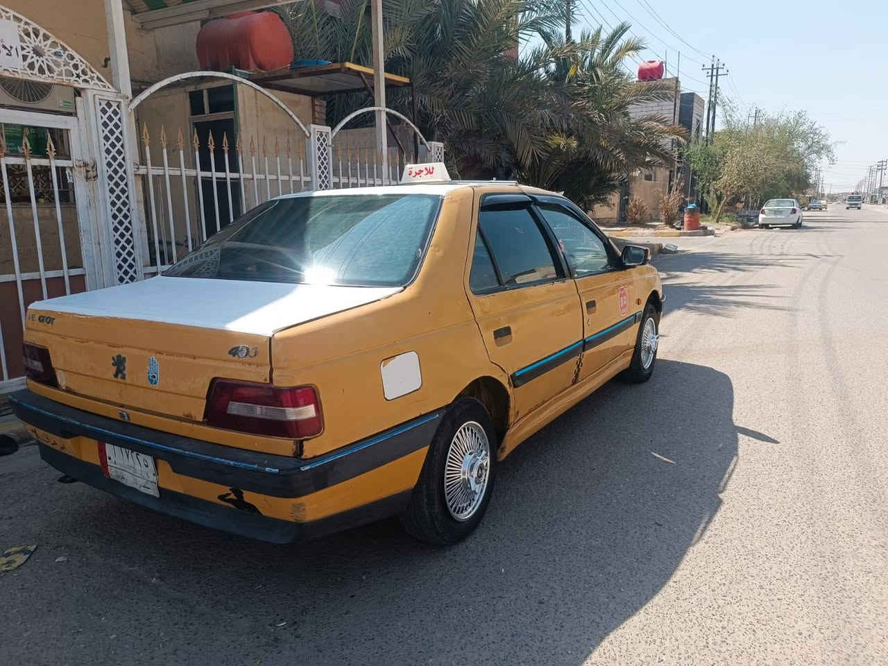 السلام عليكم بيجو 405/موديل 2012/ رقم بصره مشروع وطني تحويل مباشر//مكينه وكير وحداديه تخم تاير باتري كهربائيات جاهزه مسجل سماعات بلوتوث مشط وباور جديد مكفول من الضربه والعيب الشرعي مكان السياره الناصريه مركز السعر 13/ورقه وبيه مجال قليل////مكلفه بل نشر خابر راعيه/***********/
