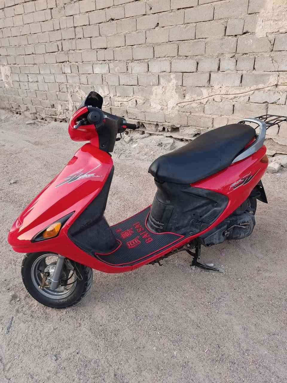 سلام عليكم دراجة فراشة كفالة عامة بس الي يدور نضيف اومكفول يراسل او يتصل سعر 750استفسار ***********مكان بصرة الزبير
