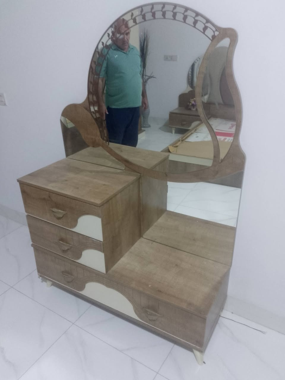 غرفه نظيفه للبيع سعر 225 اتصال***********
