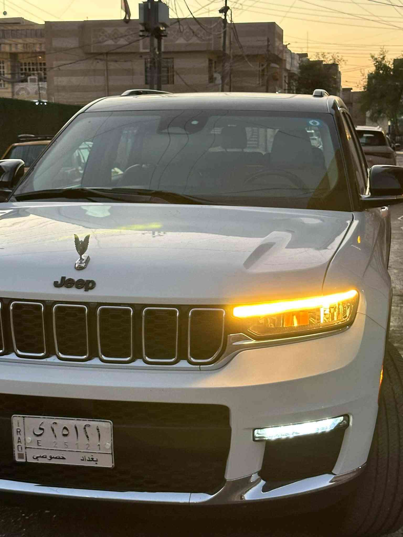 كراند شيروكي • ٢٠٢١ • ٧ مقاعد