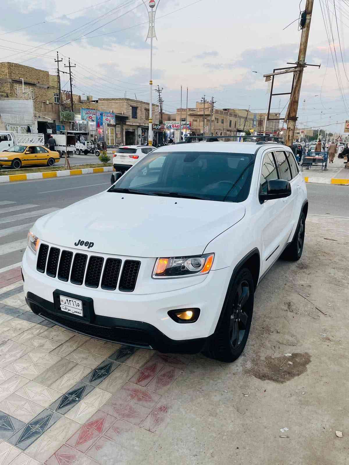 السلام عليكم
جيب لاريدو ٢٠١٥ مرمزة ٢٠٢٢ 
بدون رقم 
تترقم اي محافظة
حادثها نصف البنيد فقط
بدون ايرباك
السعر قفل ١٥٥
***********
الناصرية
