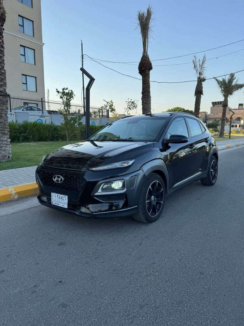 السلام وعليكم

هونداي كونا 2018/١
كشنات جلد امامي تدفئة وكهرباء 
فتحة سلايد
محرك 1600  turbo  مكفول
كير    7dct نمر صيانة دورية مبدل هيدروليك 
بصمة تشغيل و أبواب وجنطة 
رادارات جانبية كاميرا خلفية  كاربلي 
بك لايت led والامامي LEd بلادي
مود قيادة ( نورمال ،سبورت ) السيارة فور ويل  
حادثها جاملغ وباب السائق وصار بيها مكانات صبغ بالعراق   ابيع حزام
السونار مرفق مع الصور 
السعر  105$ وبيها مجال بسيط *********** بغداد, العراق
