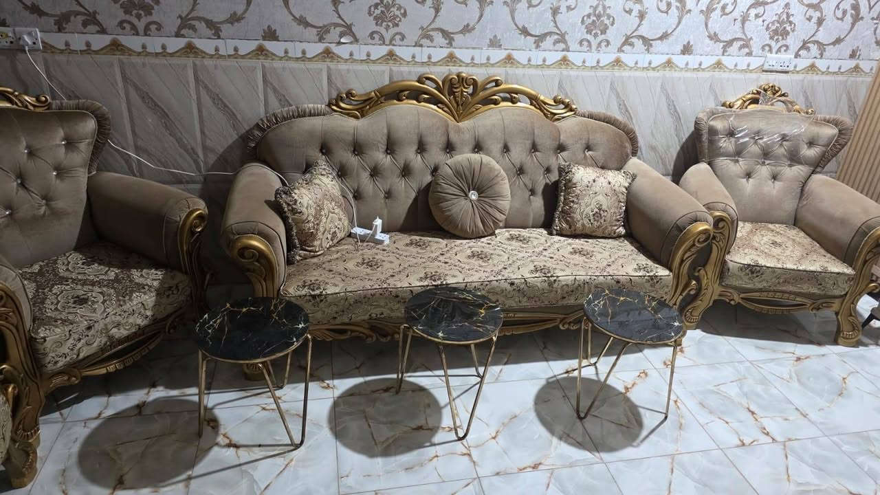 تخم عشر مقاعد ملكي جديد للبيع للاستفسار على رقم الهاتف ***********
