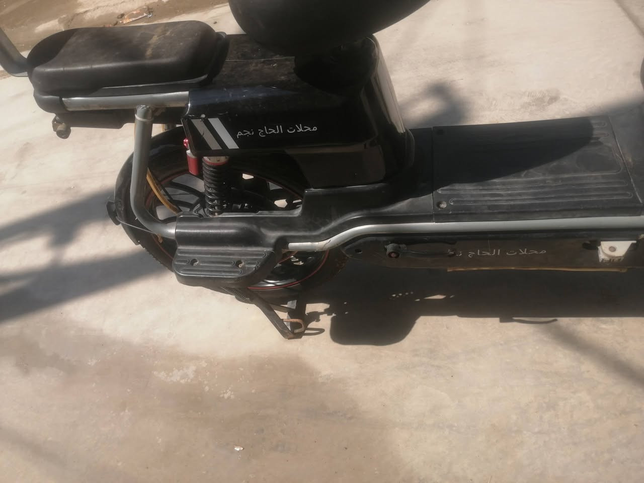 ماطور نظيف وشغال بس بدون بطاريات للبيع ٥٠الف تواصل ***********
