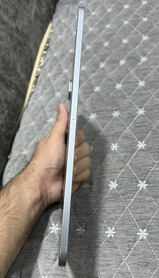 للبيع او مراوس ب ١٣ برو ماكس وفوك ايباد برو الجيل الرابع معالج M2 🔥 ذاكرة 128 بطارية 85% مكفول كفالة عامة غير داخل صيانة وين ميعجبك تفحص نضافه جداً عالية مثل ماواضح بالصور كامل ملحقات كارتونته الاصليه ويا وهذا اللون الي بالضهر من شلت الفريز ماعرف يروح او لا السعر ٧٠٠ مكاني حله مركز *********** متواجد واتساب
