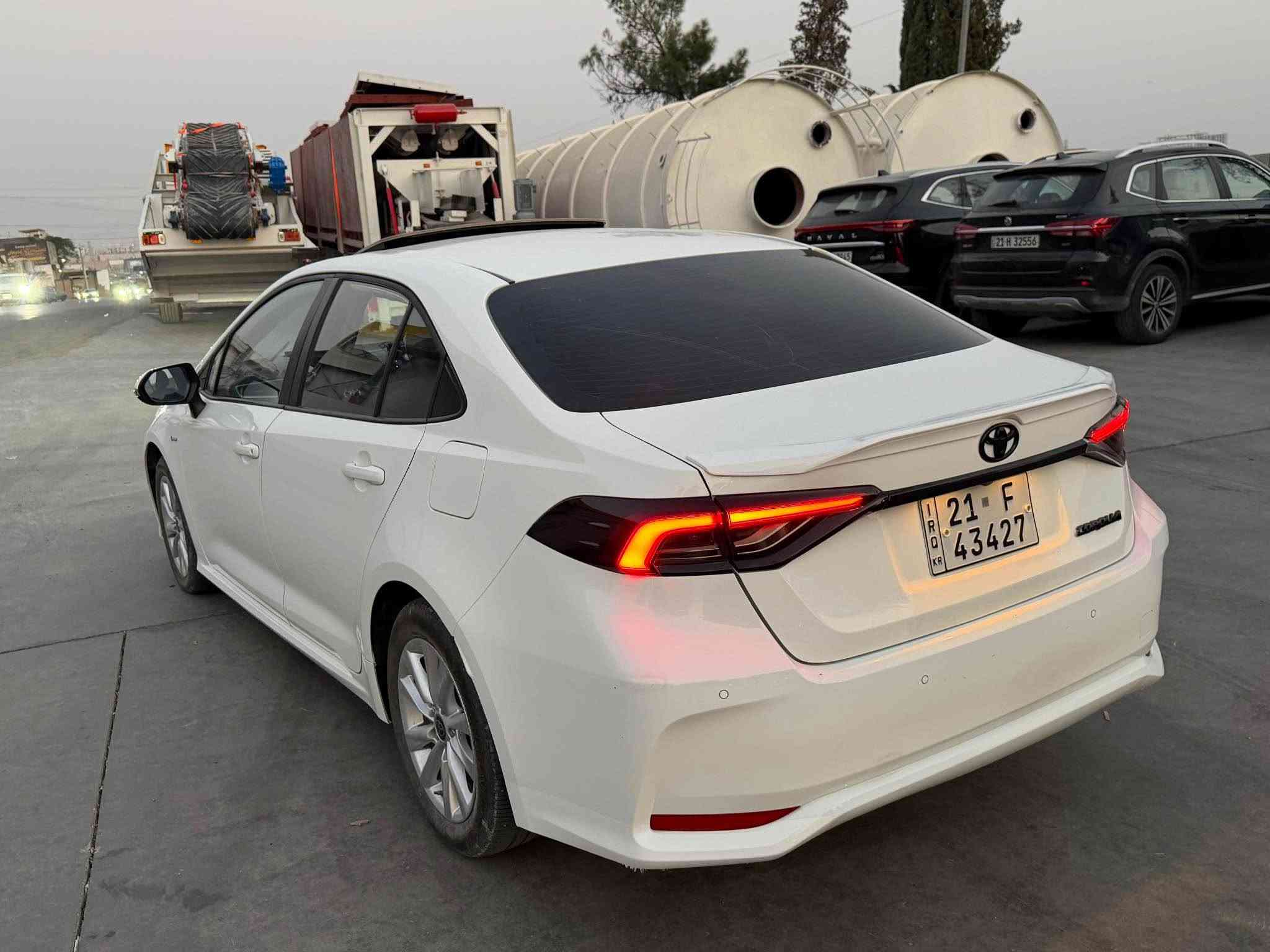 بە ناوی خوای گەورە
تویۆتا کرۆلا هایبێرد تەجمیع سینی 
تەنها یەک کارتی هەیە بە ژێڕ ڕەقەمی دواوە یەک بست ئەبێ لە گەڵ یەک شوخت
فوول فوول مواسەفات 
کوشن جڵد شاشە و کامێرا حاسەی پێش و دوا بیلادی کە زۆر دەگمەنە سڵاید
تەبریدی مەرکەزی سەیارەکە شەحن و بەنزینە هەموو گیانی لە سەر دەقی شەریکە ماوەتەوە بلاجیکتۆر و لایت عەدەسە لیدی پێش و دوا باڵی سەر سنووق بیلاد پێنج ویل کەپ سپێری بەکار نەهاتووە دینارێ مەسرووفی نییە 
شوێن سلێمانی
*********** السليمانية, العراق
