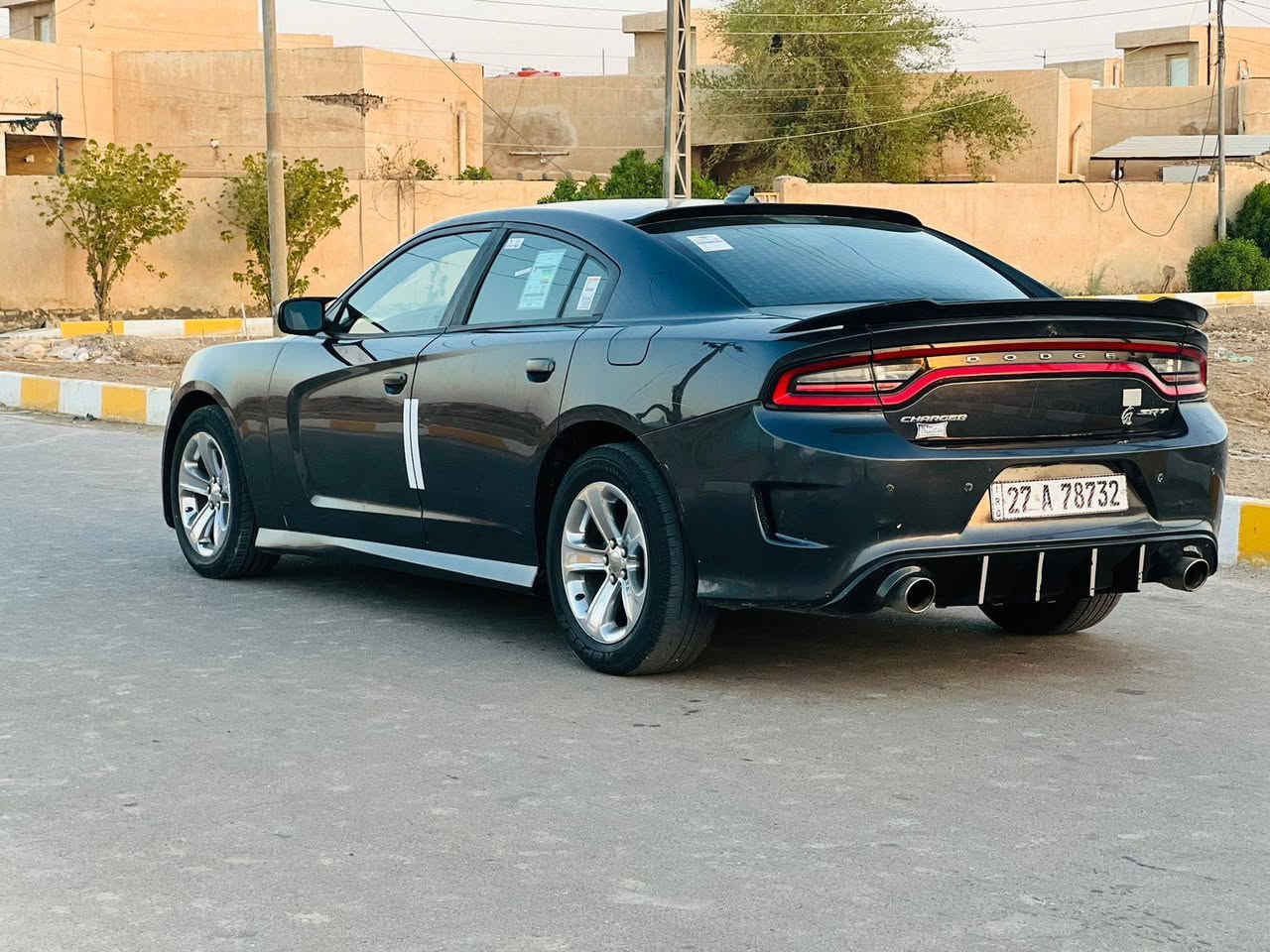 السلام عليكم  دوج شارجر موديل 16 اصل  وارد امريكي   حادثه جاملغ وبنيد   تبديل ورشات صبغ   السياره جاهزه وجديده استخدام شخصيي  محرك كير كفاله  محرك 3600 تو ويل     رقم ذي قار حره تحويل ثاني يوم سنويه. لغايه28   مشروع وطني فول   مواصفات 
شاشه كبيره كامره العنوان  ناصريه الشموخ موبايل*********** السعر  136 مجال بصيط  للشراي للبيع او مراوس
