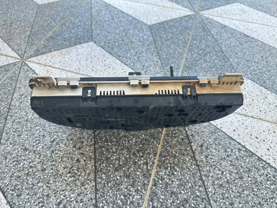 دبل خلفي ( اوبتره ) 
عداد ( اربتره ) 
ثنينهن جديدات  الدبل مستعمل شي قليل والعداد جبته و ماشديتهه 
للاستفسار ***********
