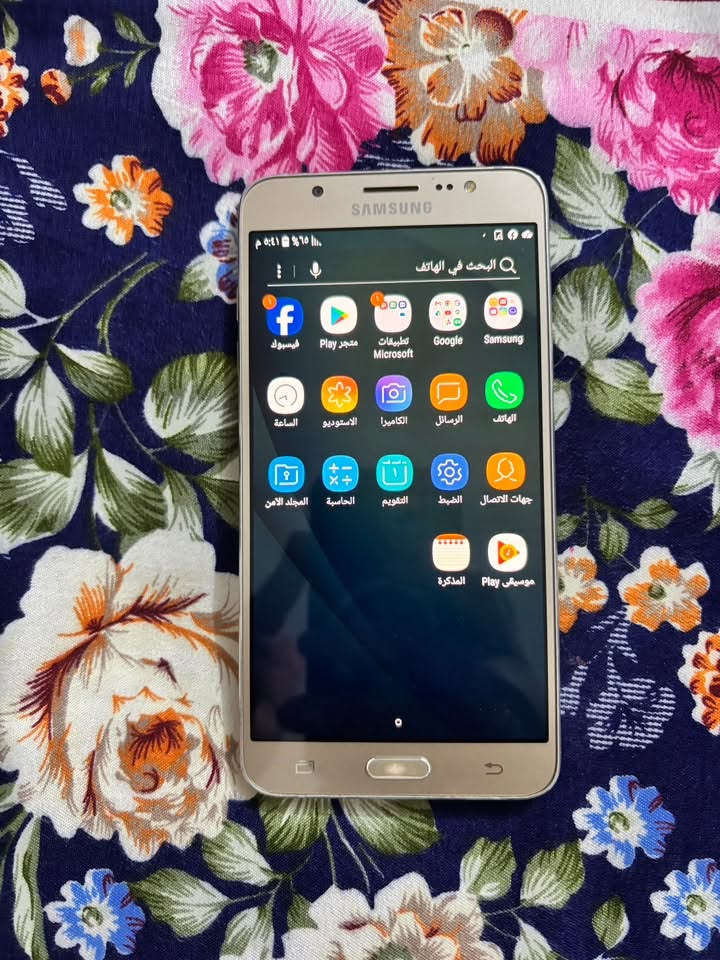 سلام عليكم 

عندي سامسونج galaxy J7
‏الذاكرة16
‏العشوائية2
‏النظافة 100

فقط الزر اللي بالجانب￼ فقود 

تواصل ***********

سعره 30
