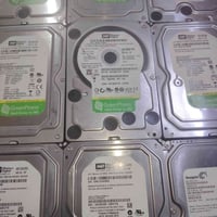 هاردات القطعة على 5 عندي 5 قطع التواصل واتساب فقط 07765387764