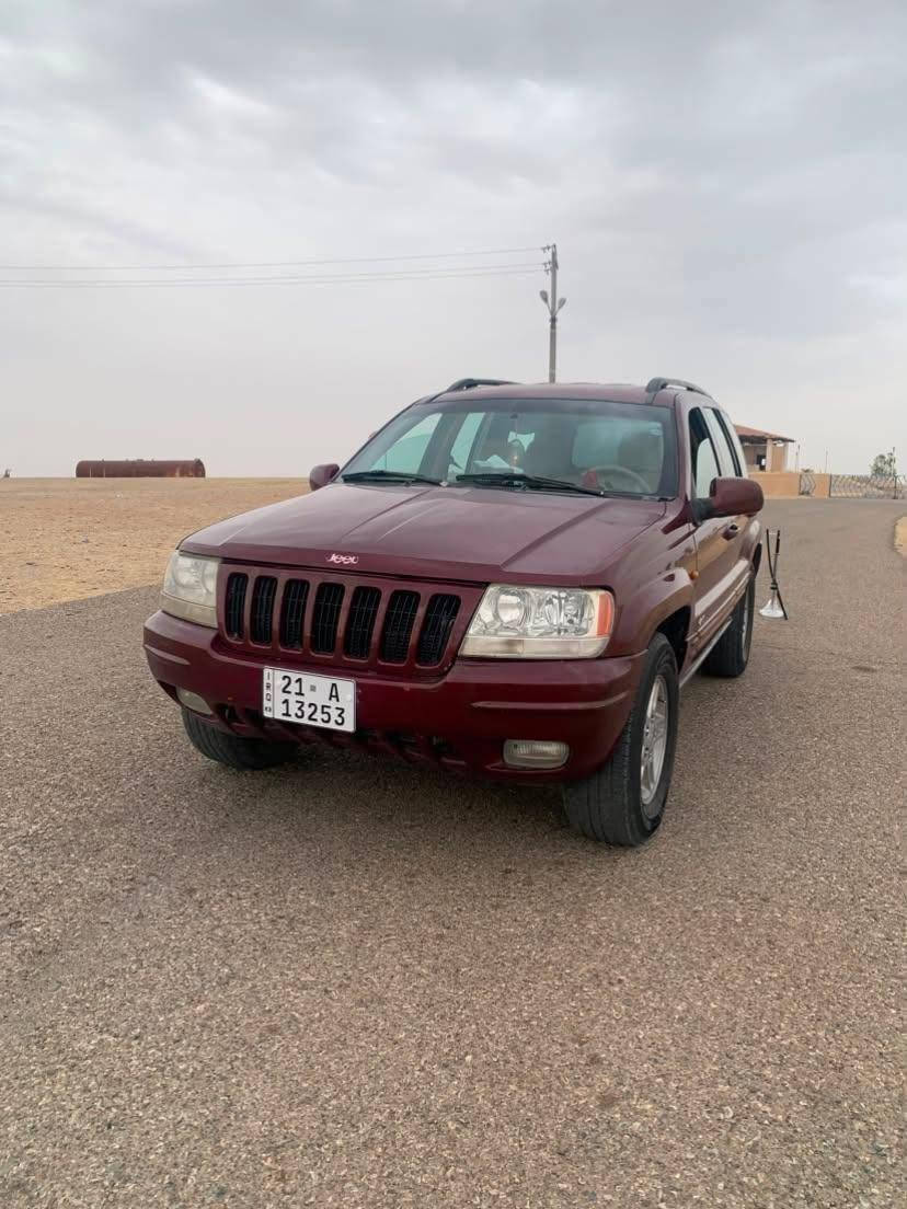 سلام عليكم جيب شيروكي موديل 2000 بلاديه وجديده بمعنه الكلام مكينه 8 سلندر
رقم سليمانيه ب أسمي سنويه ورقم جديد  
​خير من الله السياره ع وضع الشركه وبدون ضربه وبدون  اي ضربه وباقي السياره  تبريد ثلج صدر امامي خلفي جديد كهربائيات كلها شغاله كشن كهرباء  
​ السياره جديده من كلشي وبدون اي نقص وبل عافيه عل ياخذها  
​مكاني دياله خانقين 
​السعر 55وبيها مجال  ***********
