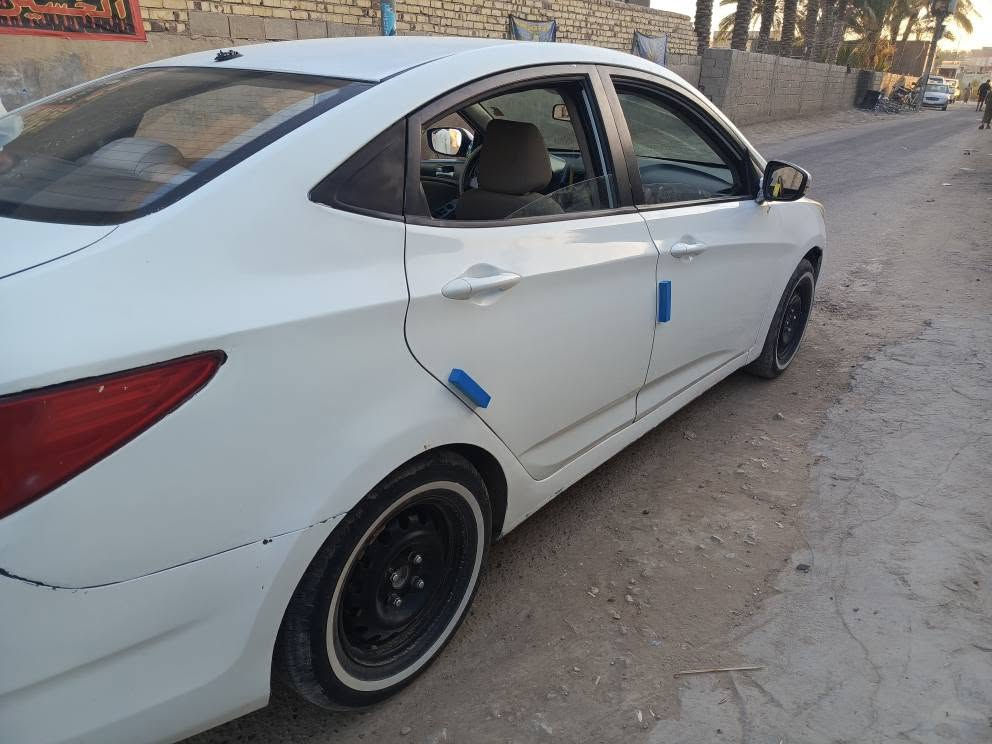 سياره اكسنت موديل 16 محرك 1400 فقط الجنطه بارد ب 68 وبيه مجال مكلف بل نشر مكان السياره بابل طفيل 
الاستفسار *********** حلة, بابل
