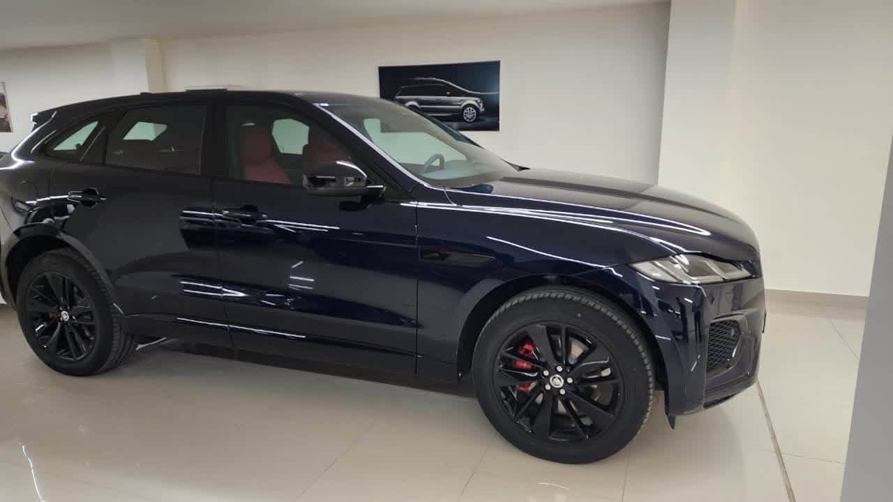 JAGUAR F PACE 🟥🟥
R Dynamic Se 
سيارة فول مواصفات 
فتحة سقف
رادرات حساسة 
تثبيت مسار
كامرات 360
نقطة عمياء
مري كهرباء 
تحكم عن بعد
وبعد بيهة مواصفات هواي و ميخلصن 
السيارة وارد خليجي وكالة سردار المنصور 
رقم السيارة بغداد 
السيارة داخلة الضمان فول سيرفس 
السعر جداً مناسب مقابل هيج سيارة 
38,000$
وبيهة مجال بسيط جداً 
للتواصل ***********
